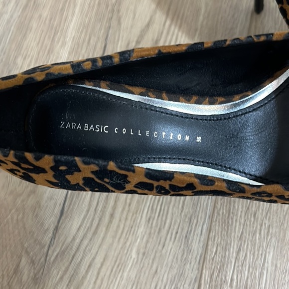 Zara Basic Collection Leopard Print Heels - Picture 3 of 10